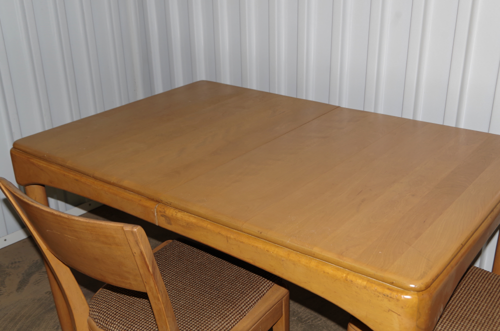 Heywood Wakefield Dining Table and Four Chairs