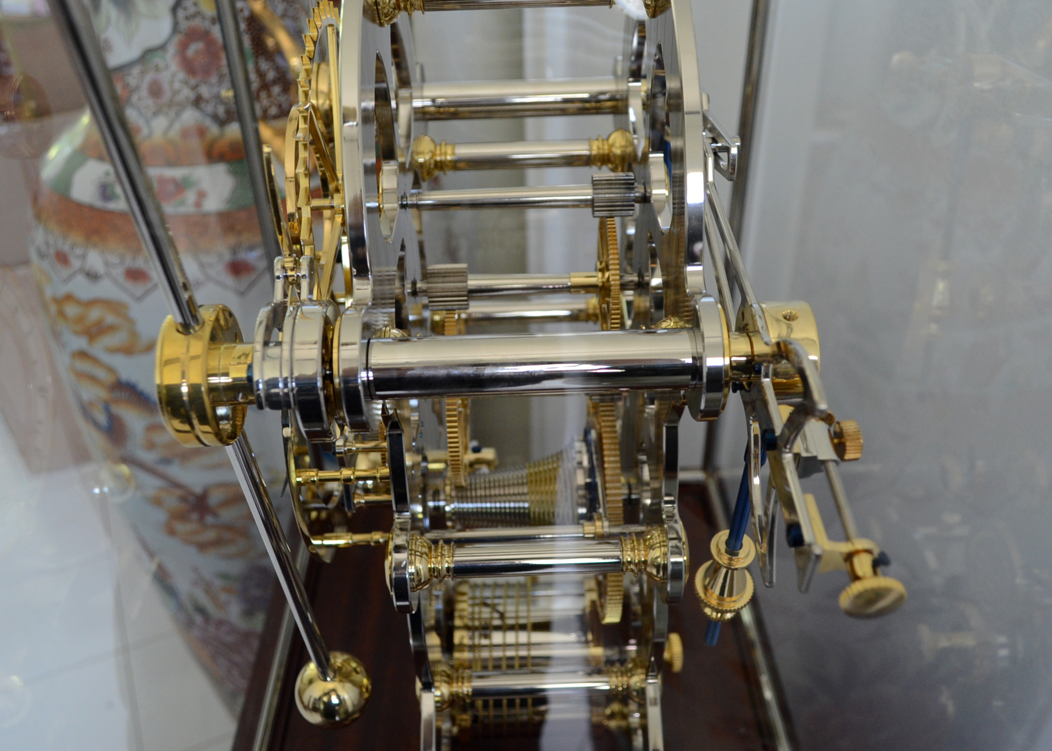 Regal Grasshopper Clock