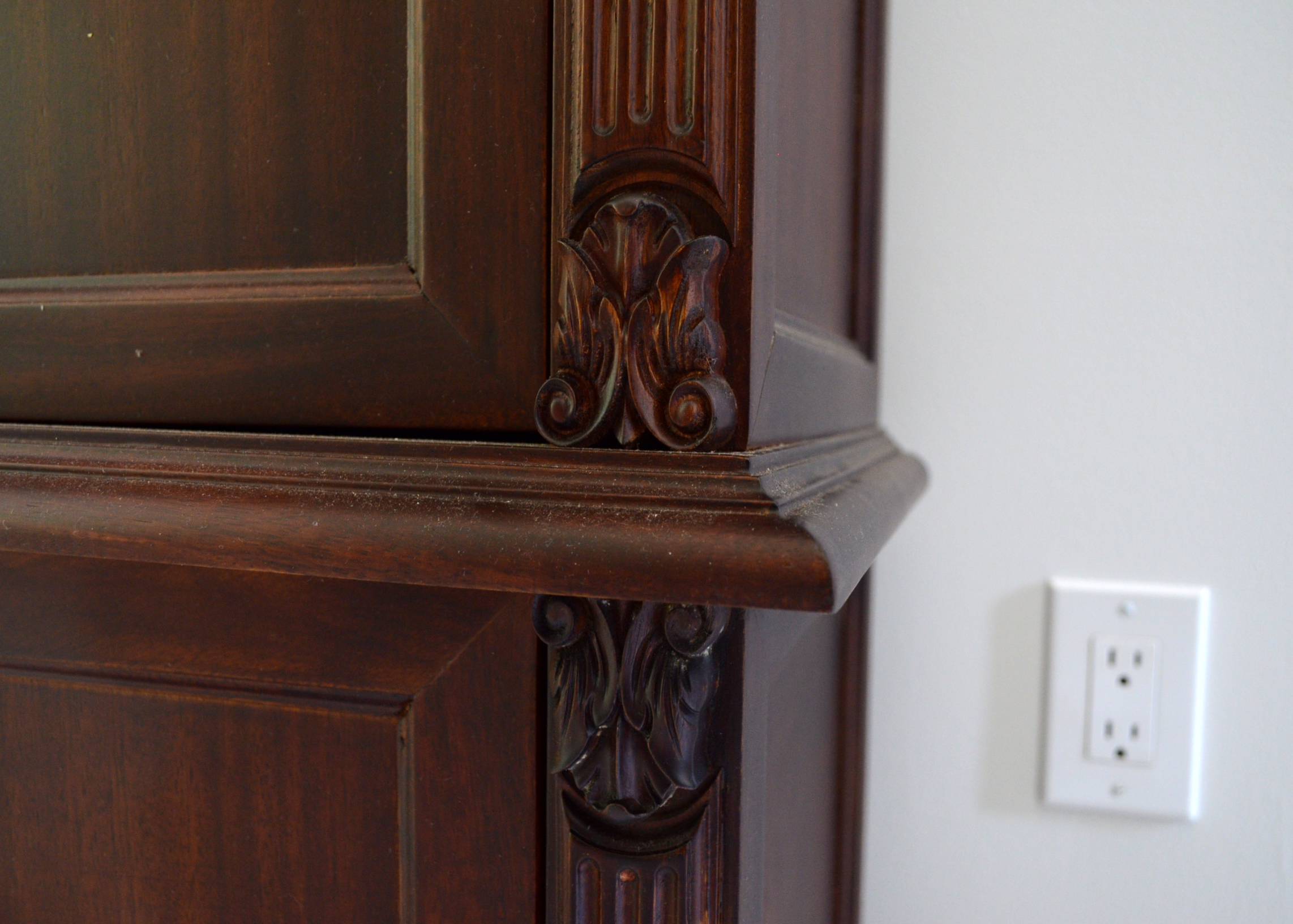 Regal Grasshopper Clock