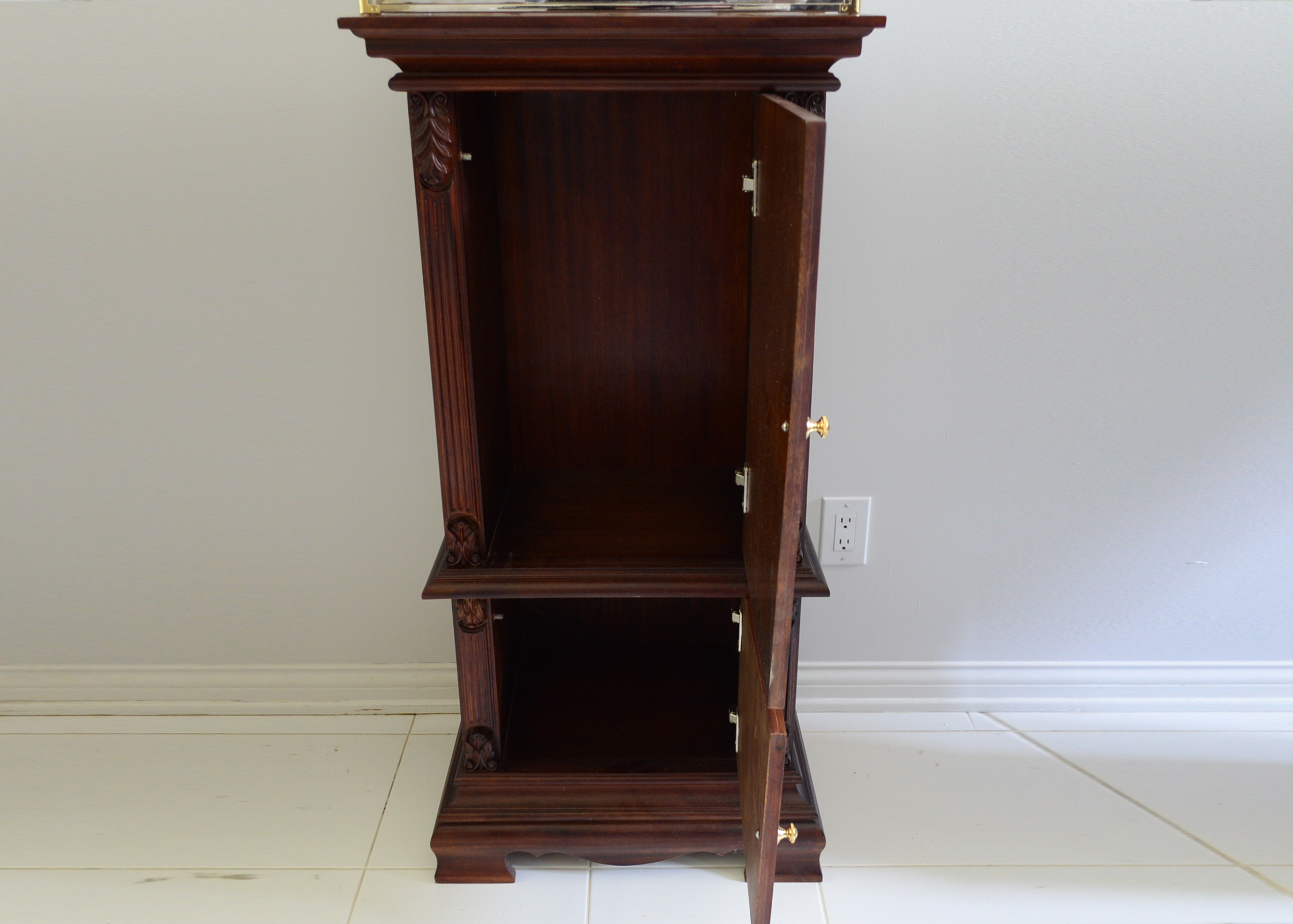 Regal Grasshopper Clock