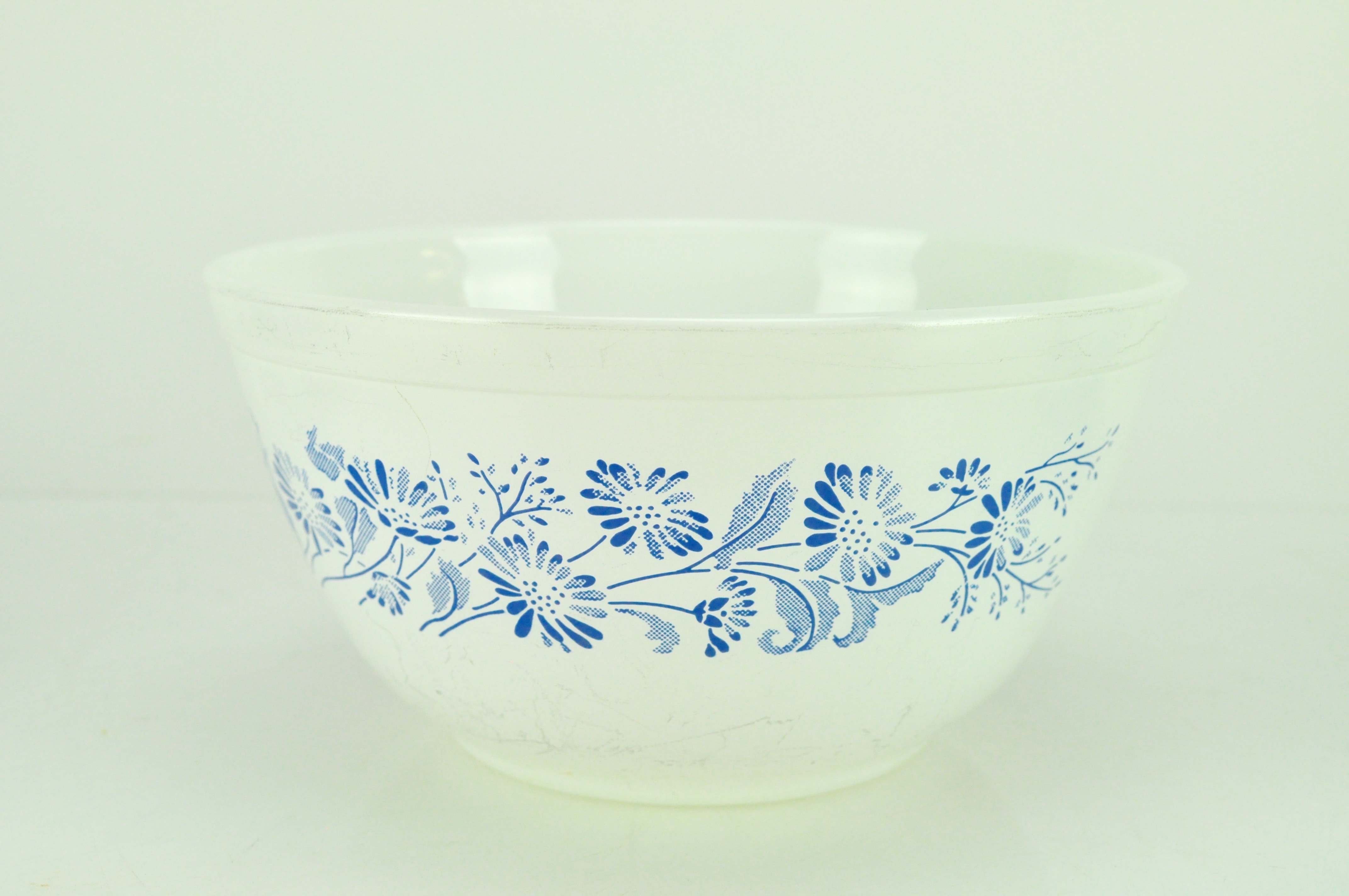 Three Blue and White Nesting Colonial Mist Mixing Bowl from Pyrex