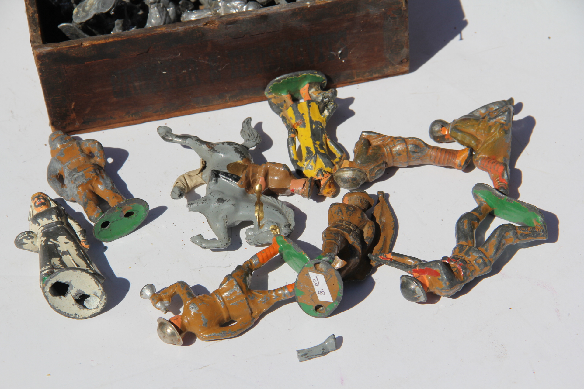 Handmade Lead Figurines and Painted Lead Figurines