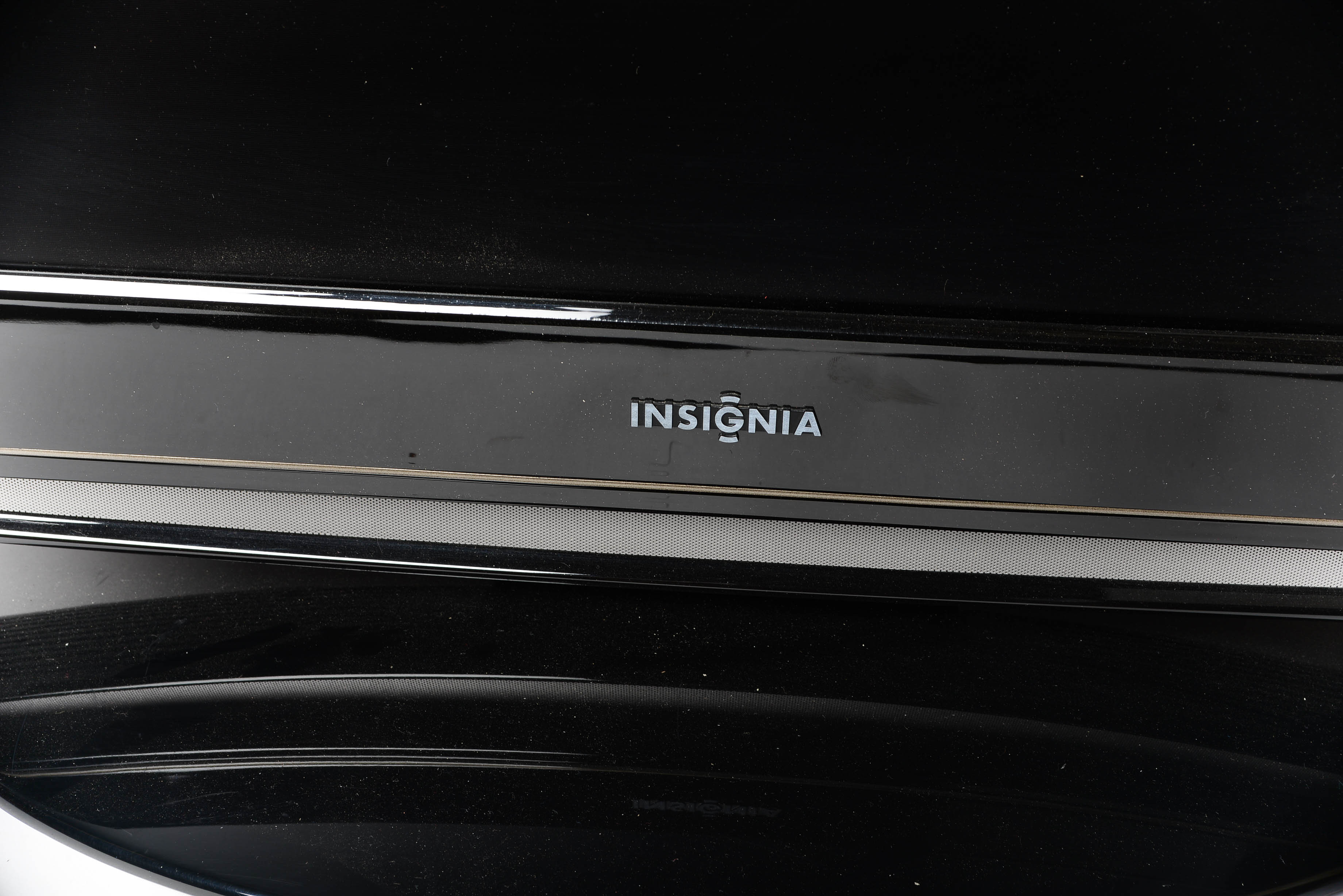 Insignia 32" LCD Television