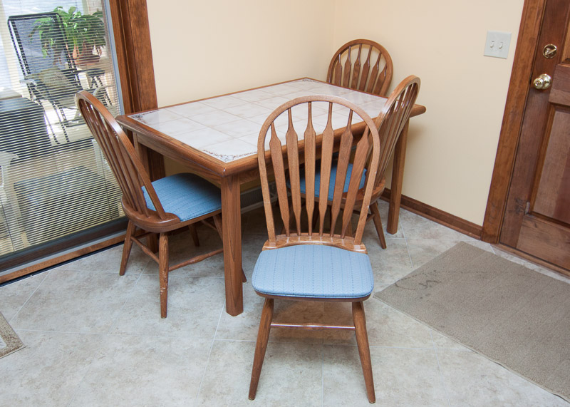 Dinaire Furniture Table and Chair Set