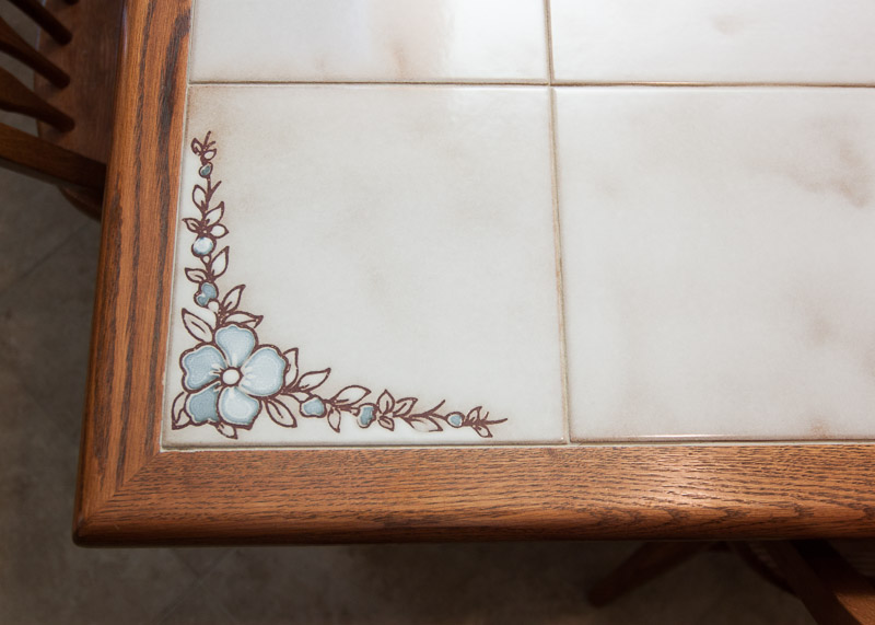 Dinaire Furniture Table and Chair Set