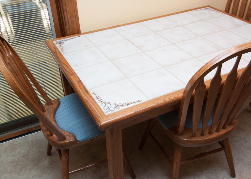 Dinaire Furniture Table and Chair Set