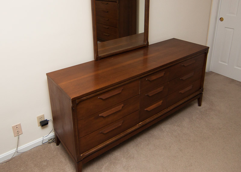 Vintage Bassett Furniture Dresser with Mirror