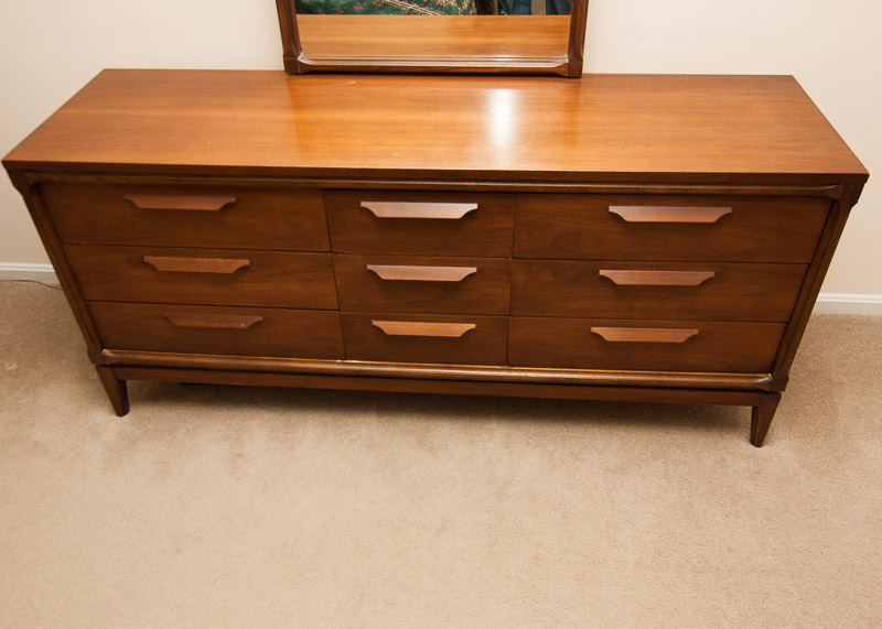 Vintage Bassett Furniture Dresser with Mirror