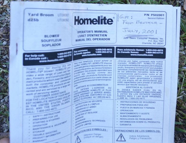 Homelite Gas Yard Broom D25B