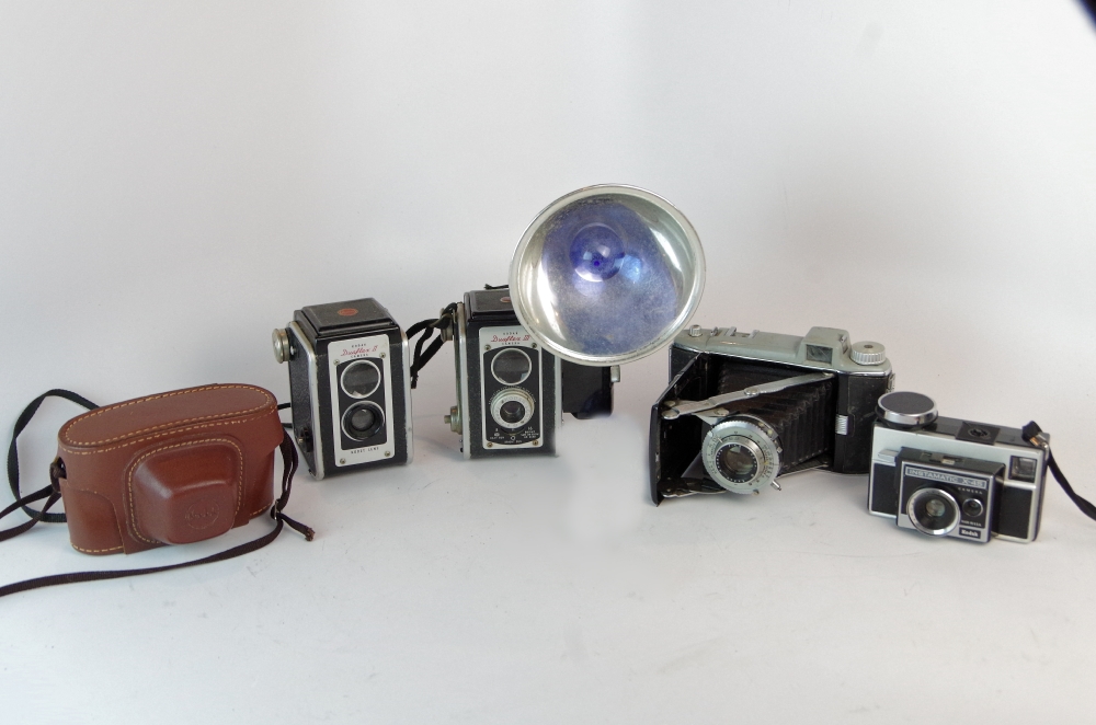 Vintage Motorola Suitcase Radio and Panasonic Radio