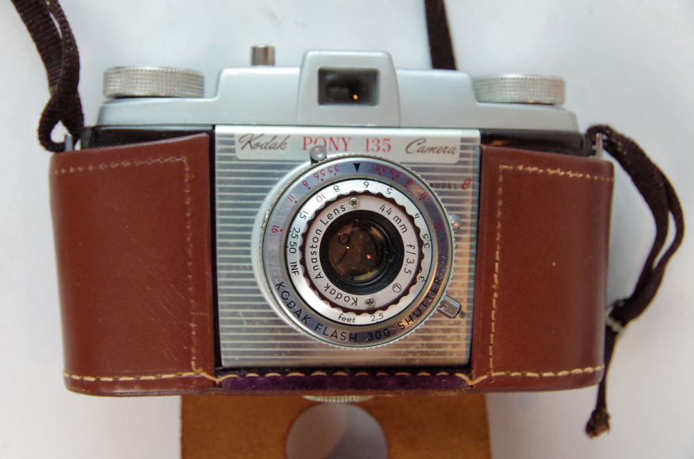 Vintage Motorola Suitcase Radio and Panasonic Radio