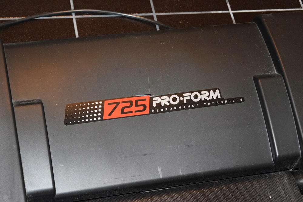 725 Pro-Form Performance Treadmill
