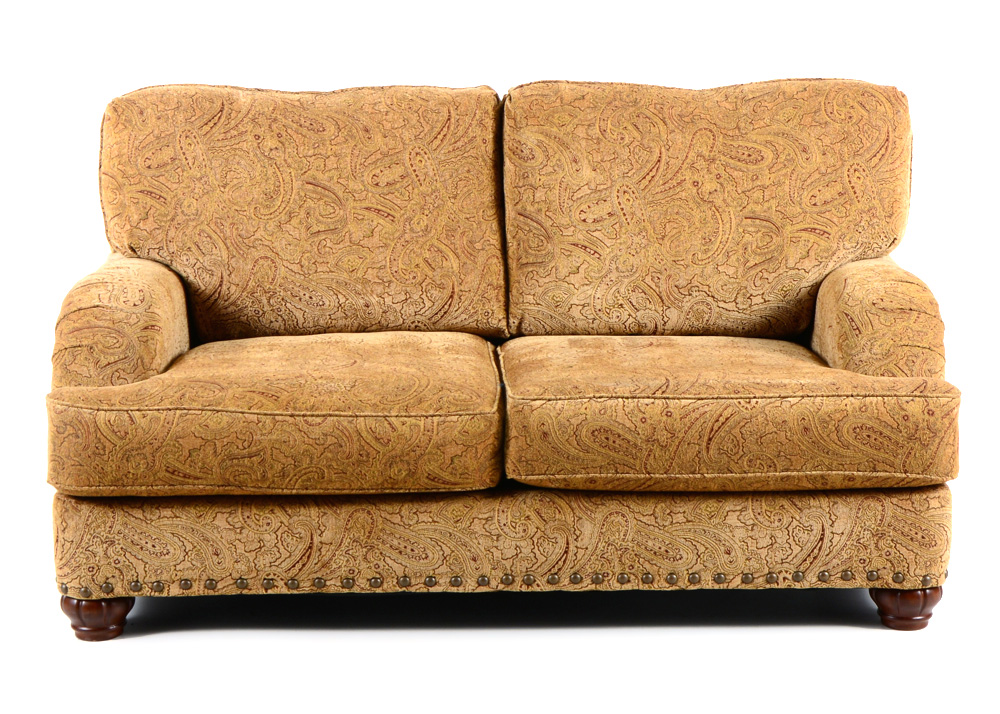 Ashley Furniture Paisley Setee