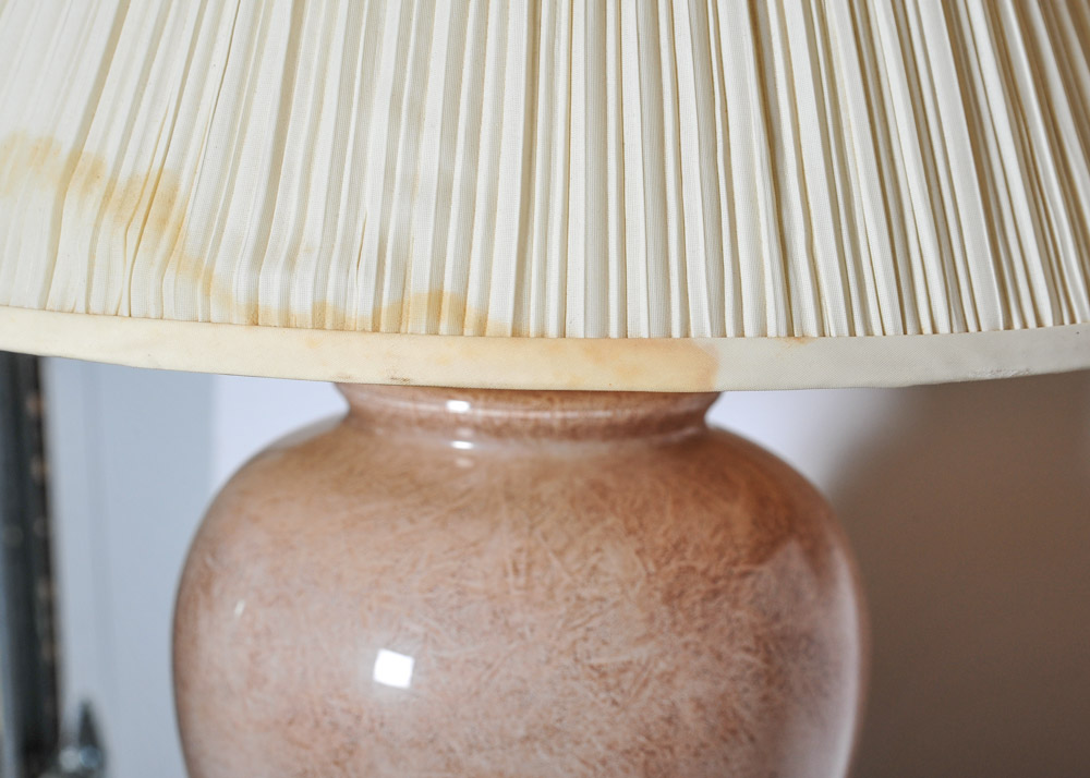 Glass Urn Table Lamp