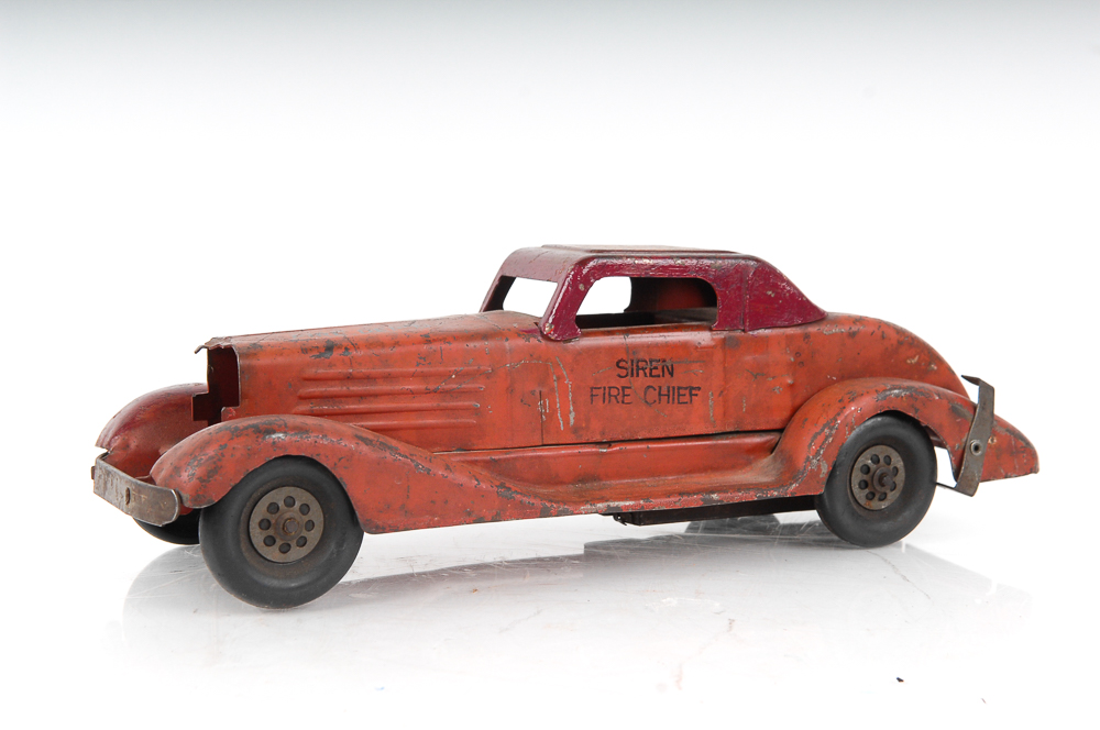 1930s Marx Siren Fire Chief Steel Windup Car