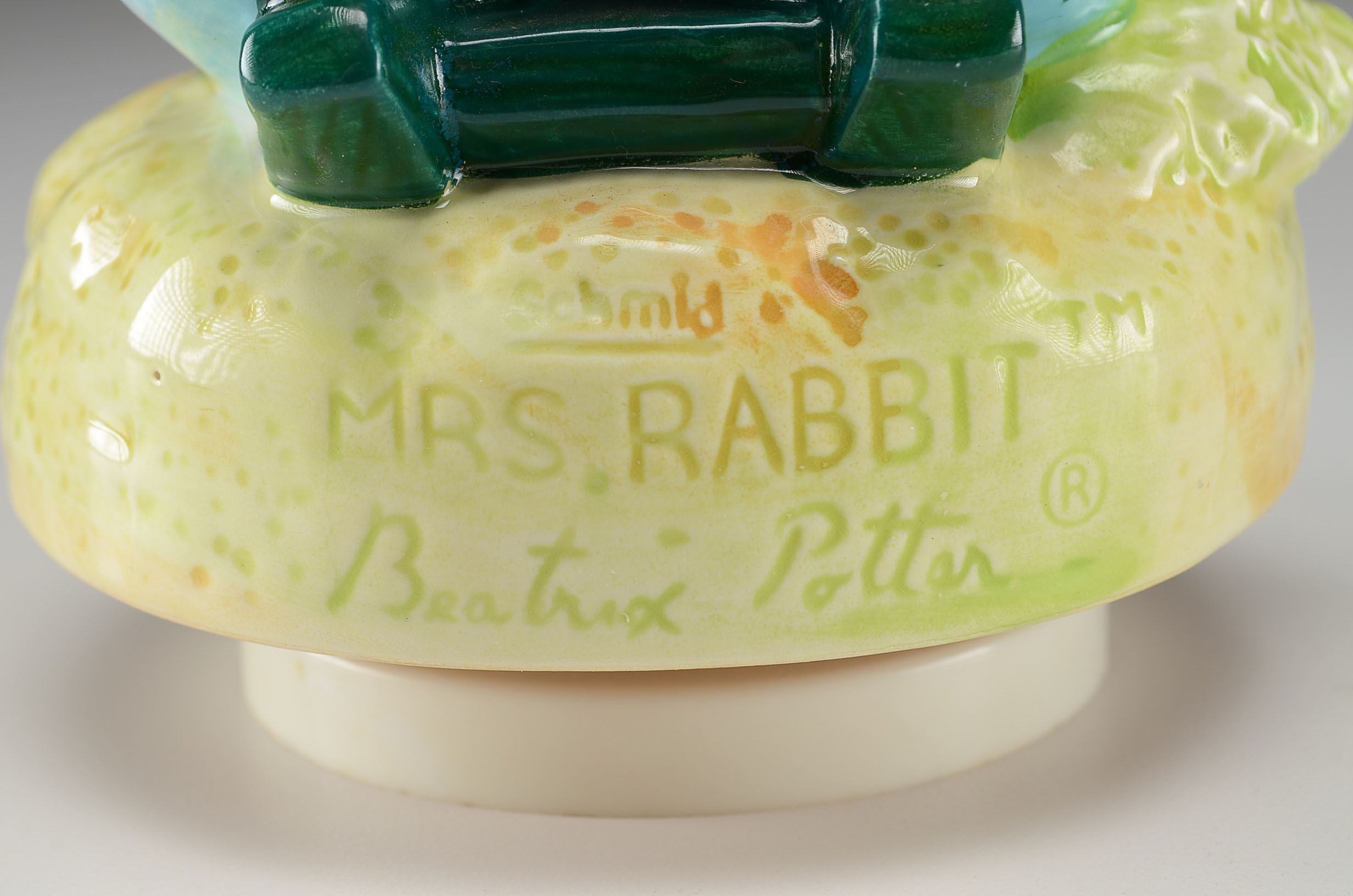 Pair of Beatrix Potter Music Boxes and Peter Rabbit Plate