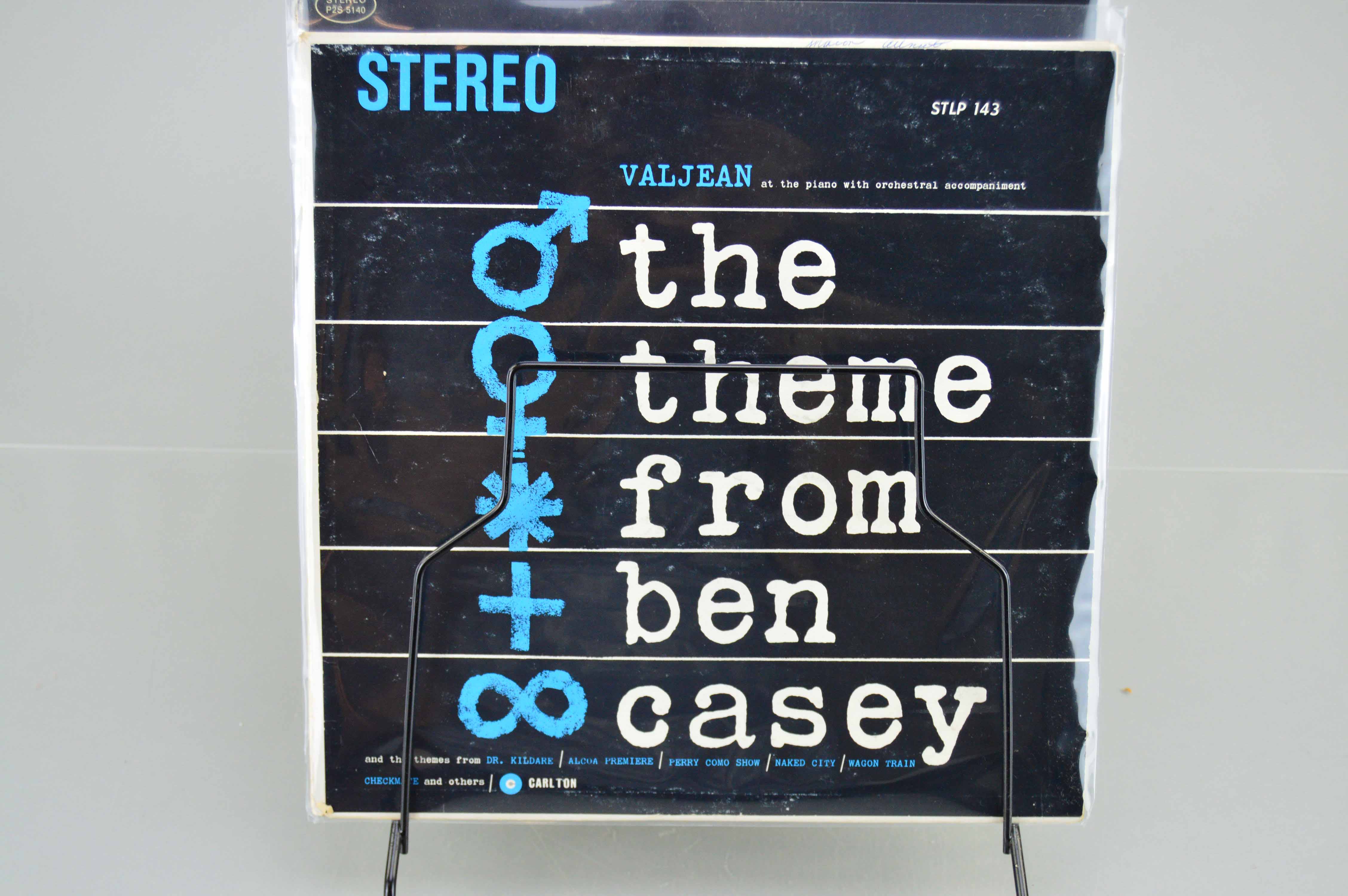 Vintage DeJay "Happy Tunes" Turntable and Records