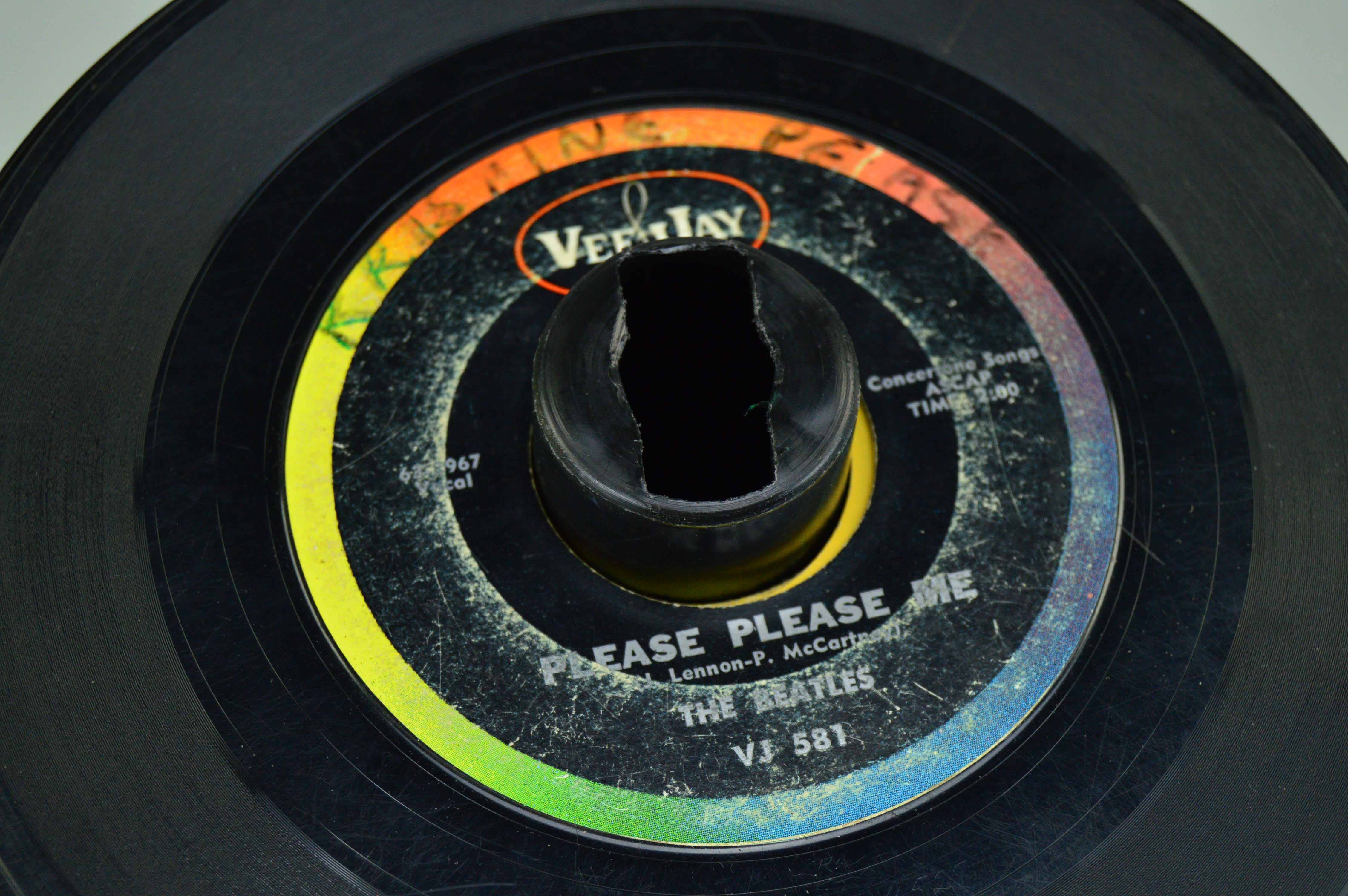 Vintage DeJay "Happy Tunes" Turntable and Records