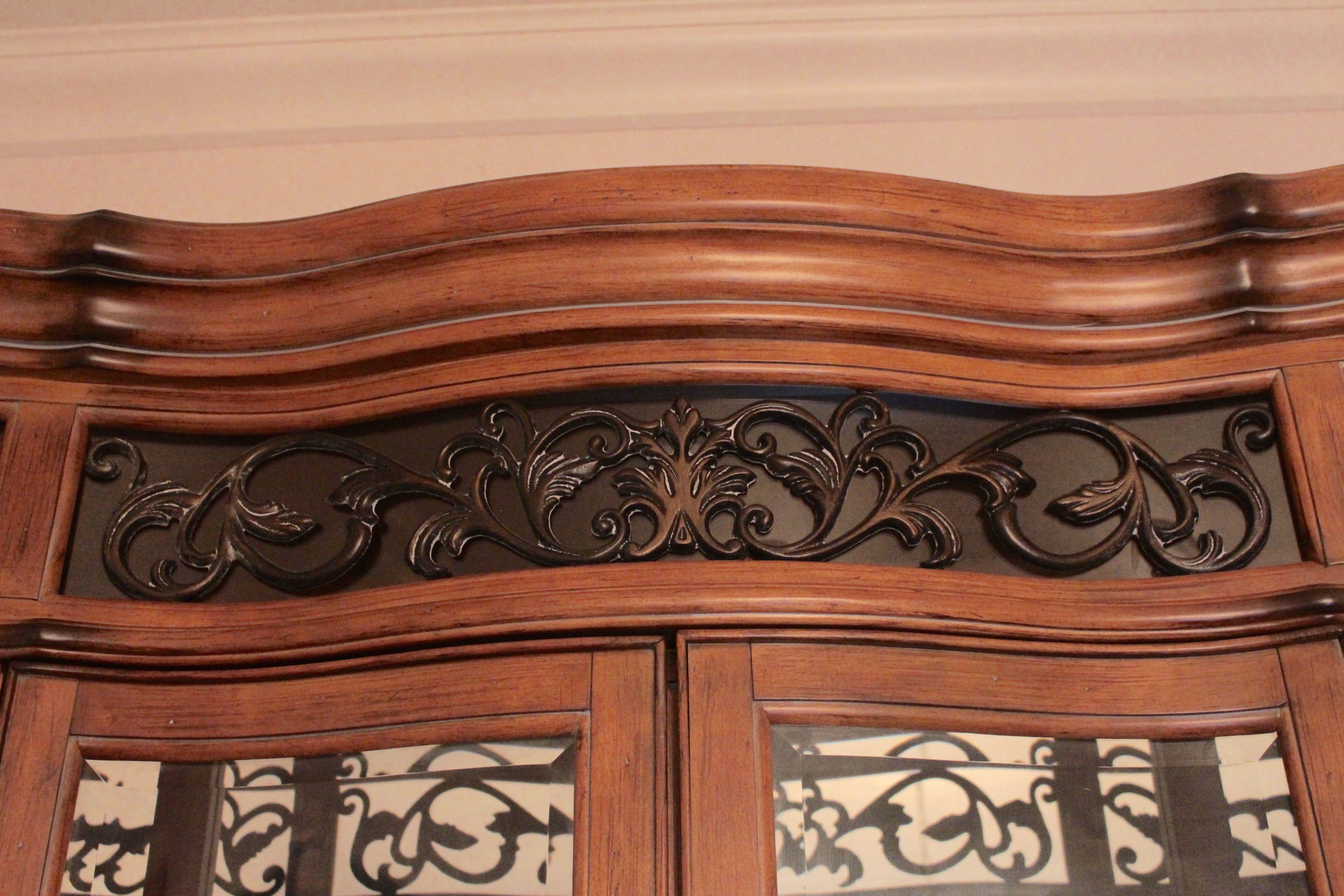 Michael Amini Signature Series Breakfront China Cabinet
