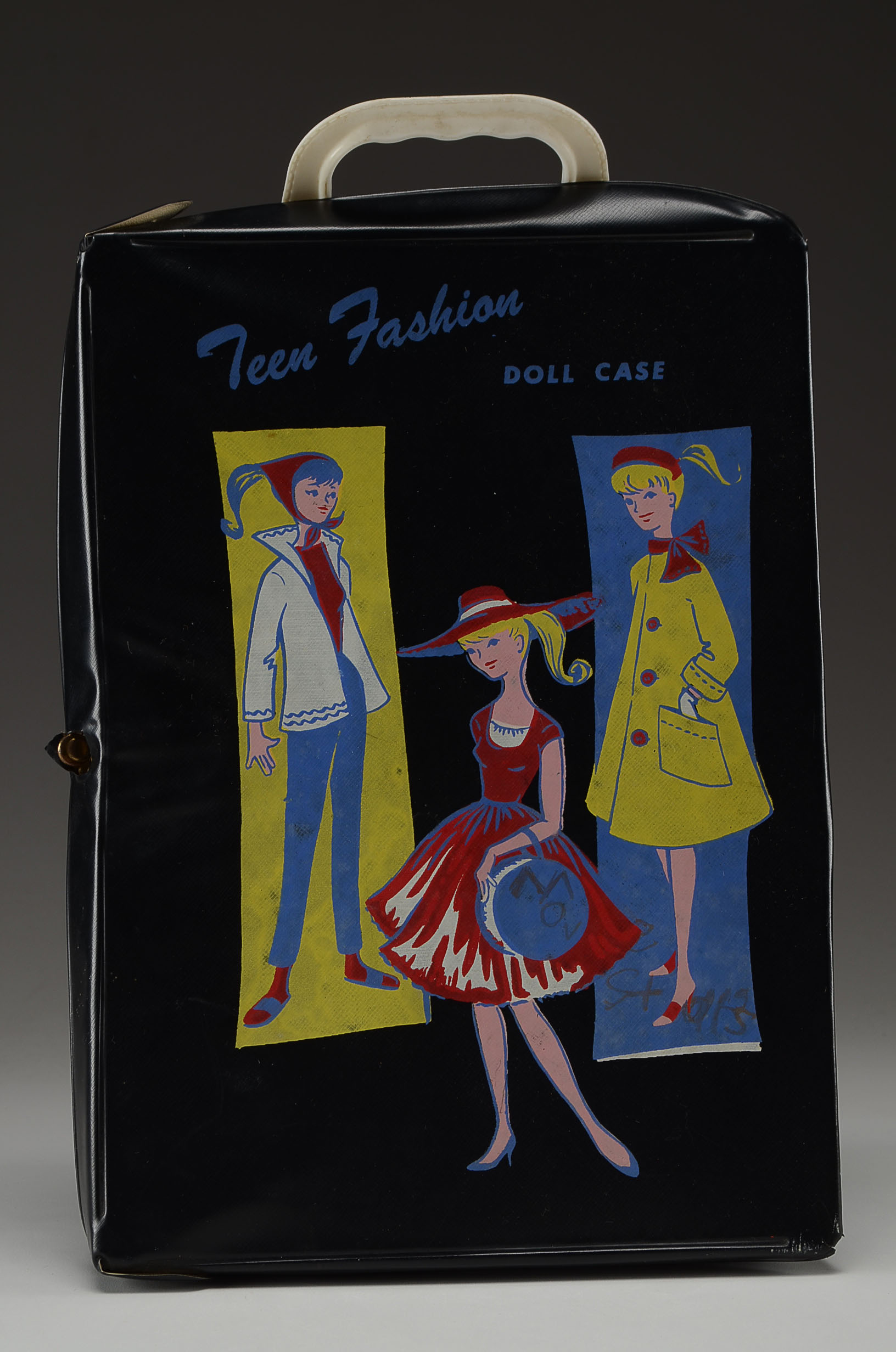 1960s Teen Fashion Doll Case with Four Dolls