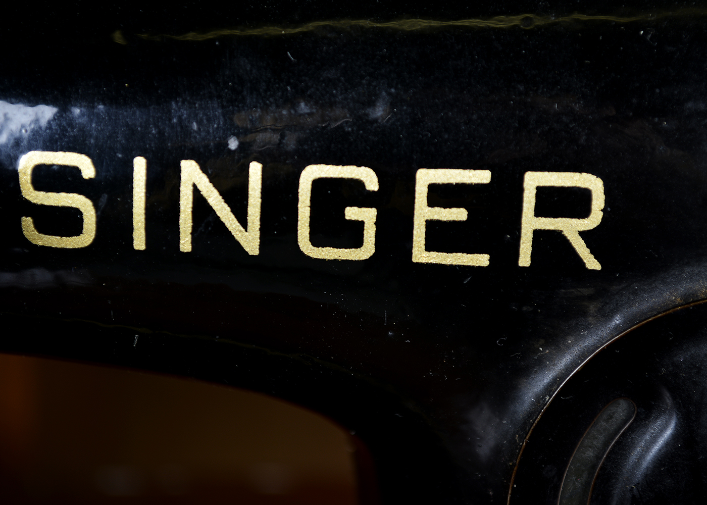 Vintage Singer 42 Art Deco Cabinet with Singer Sewing Machine