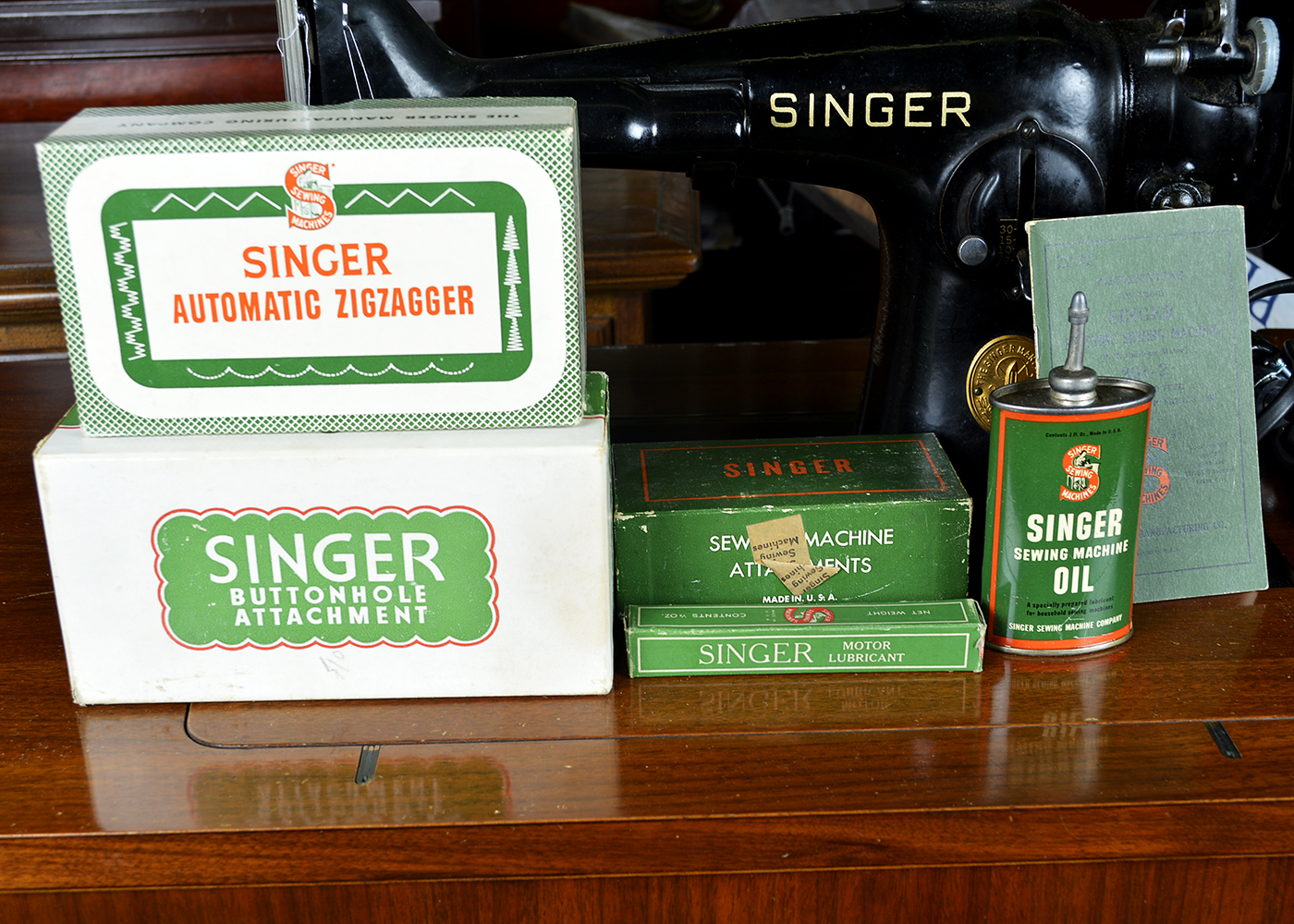 Vintage Singer 42 Art Deco Cabinet with Singer Sewing Machine