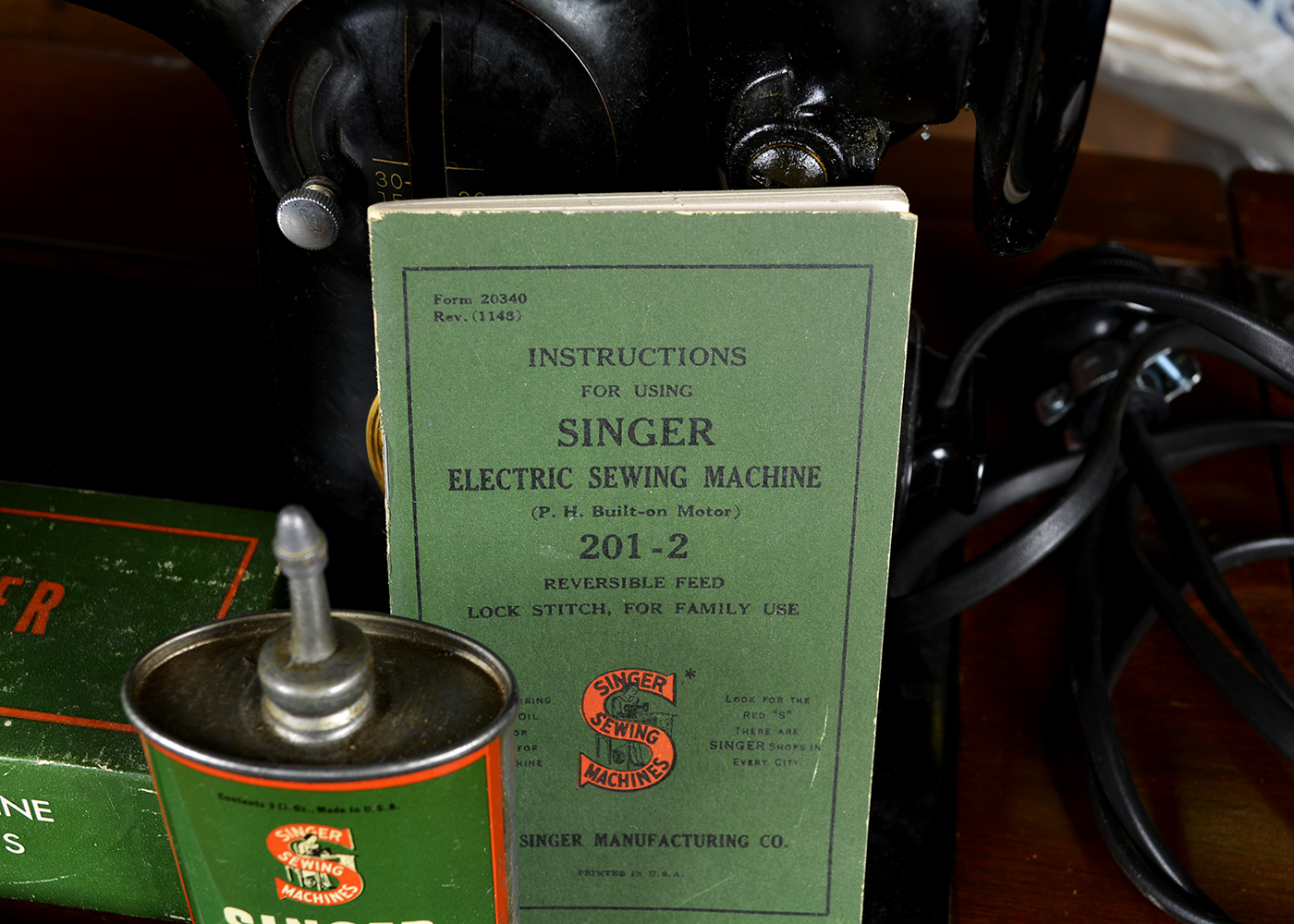 Vintage Singer 42 Art Deco Cabinet with Singer Sewing Machine