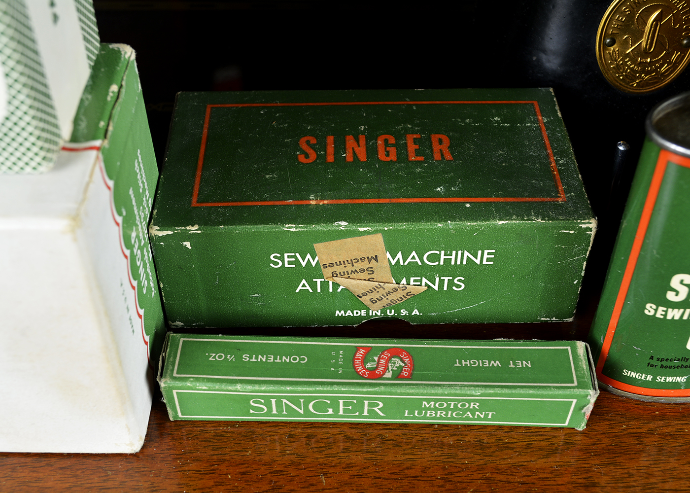 Vintage Singer 42 Art Deco Cabinet with Singer Sewing Machine