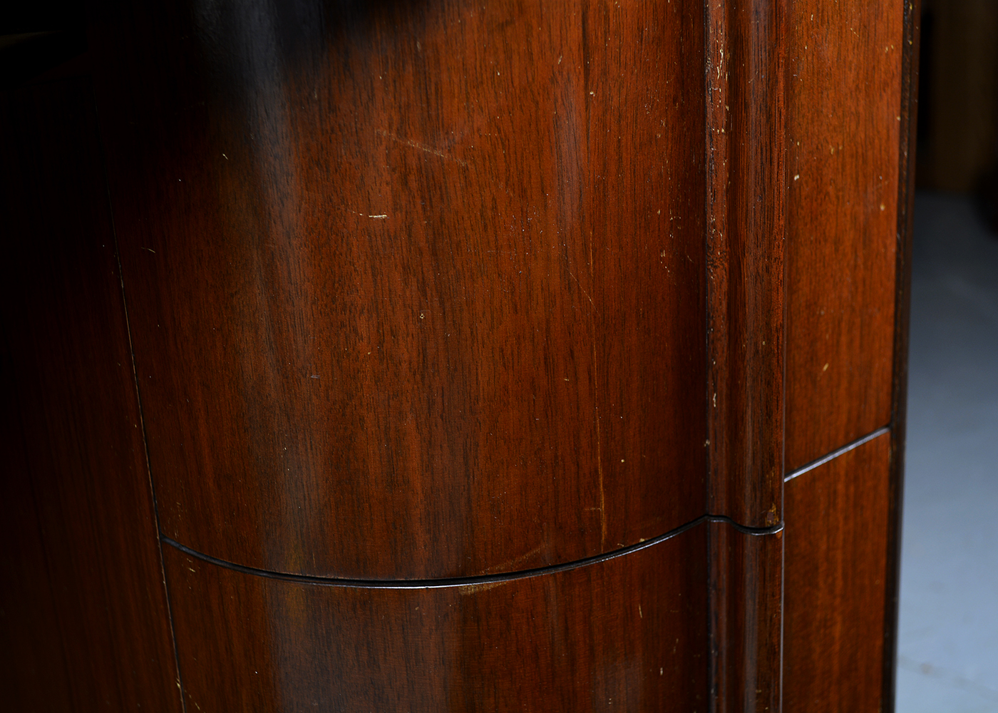 Vintage Singer 42 Art Deco Cabinet with Singer Sewing Machine