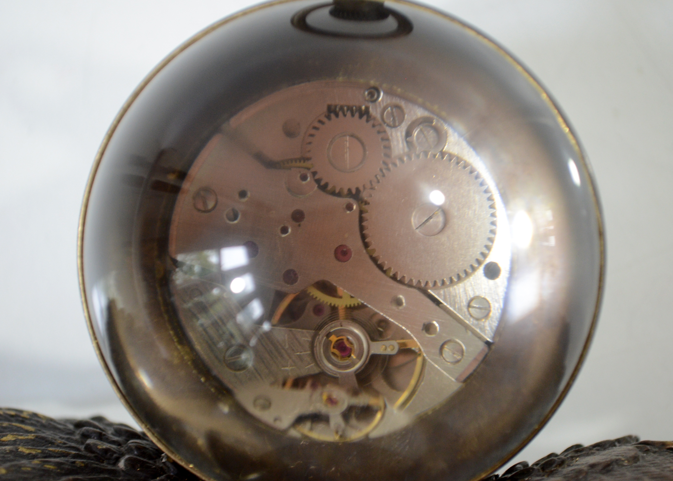 Omega Eagle Paperweight Clock