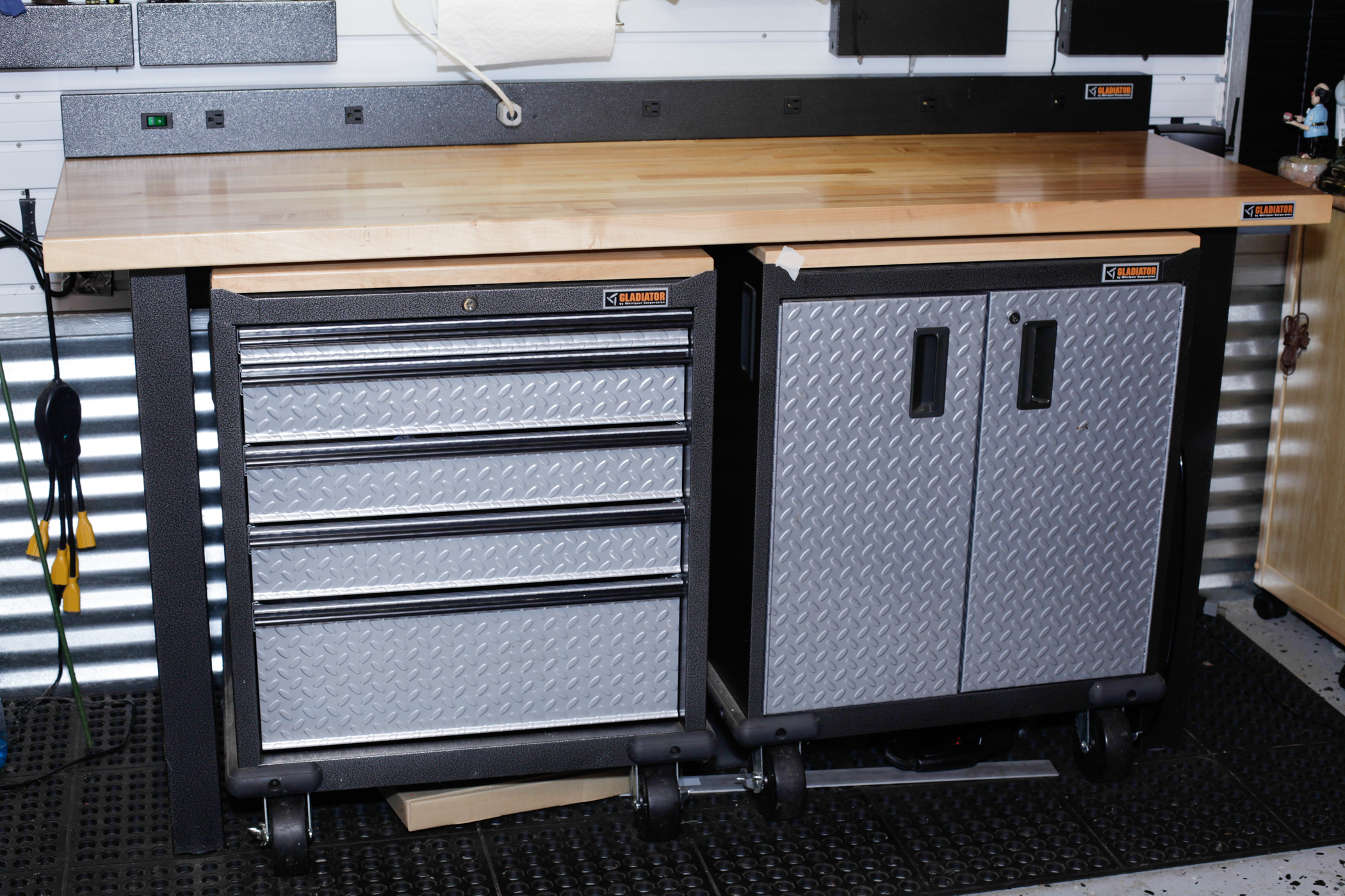 Gladiator Work Bench and Cabinets