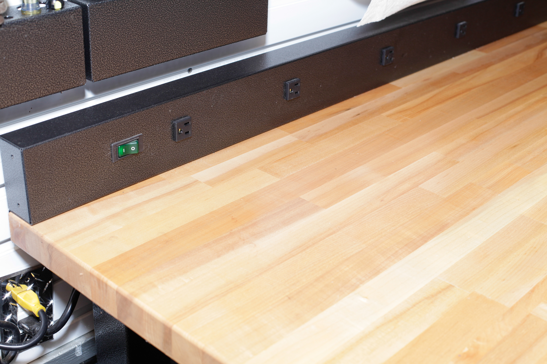 Gladiator Work Bench and Cabinets