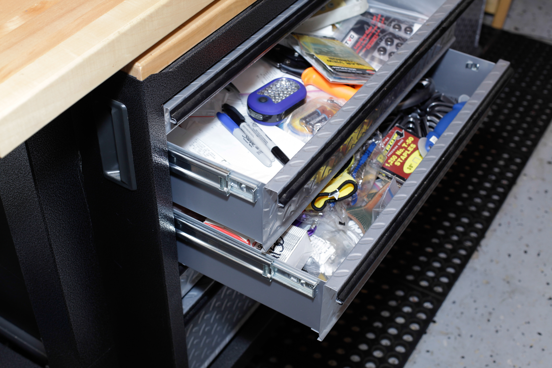 Gladiator Work Bench and Cabinets