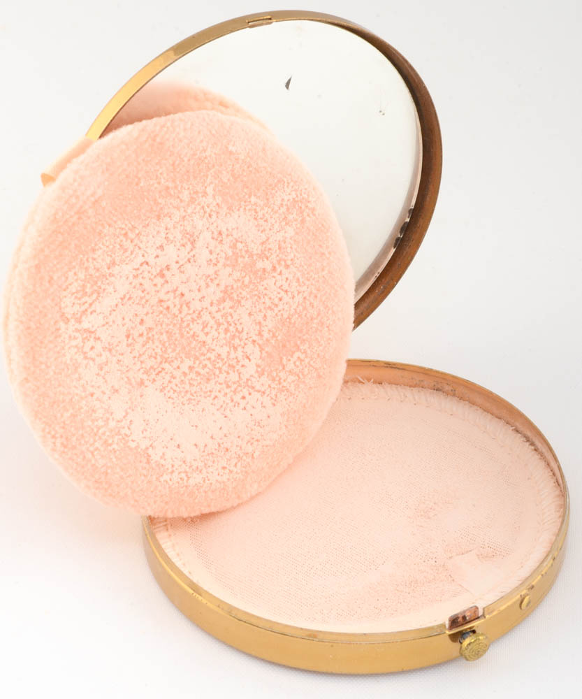 Vintage Dorset Fifth Avenue Compact