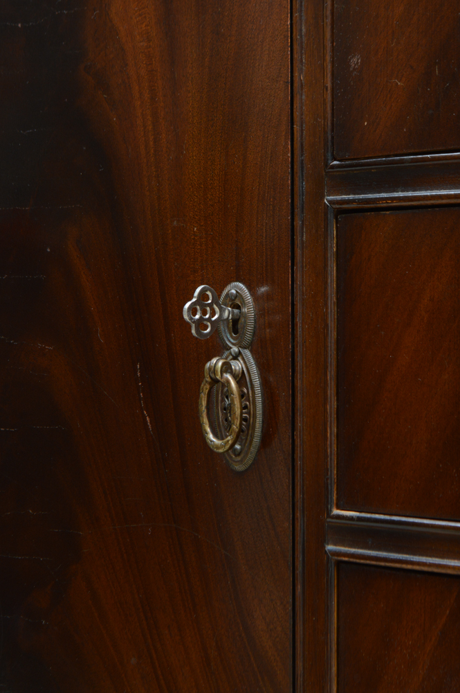 Vintage Flame Mahogany Sideboard Server Buffet