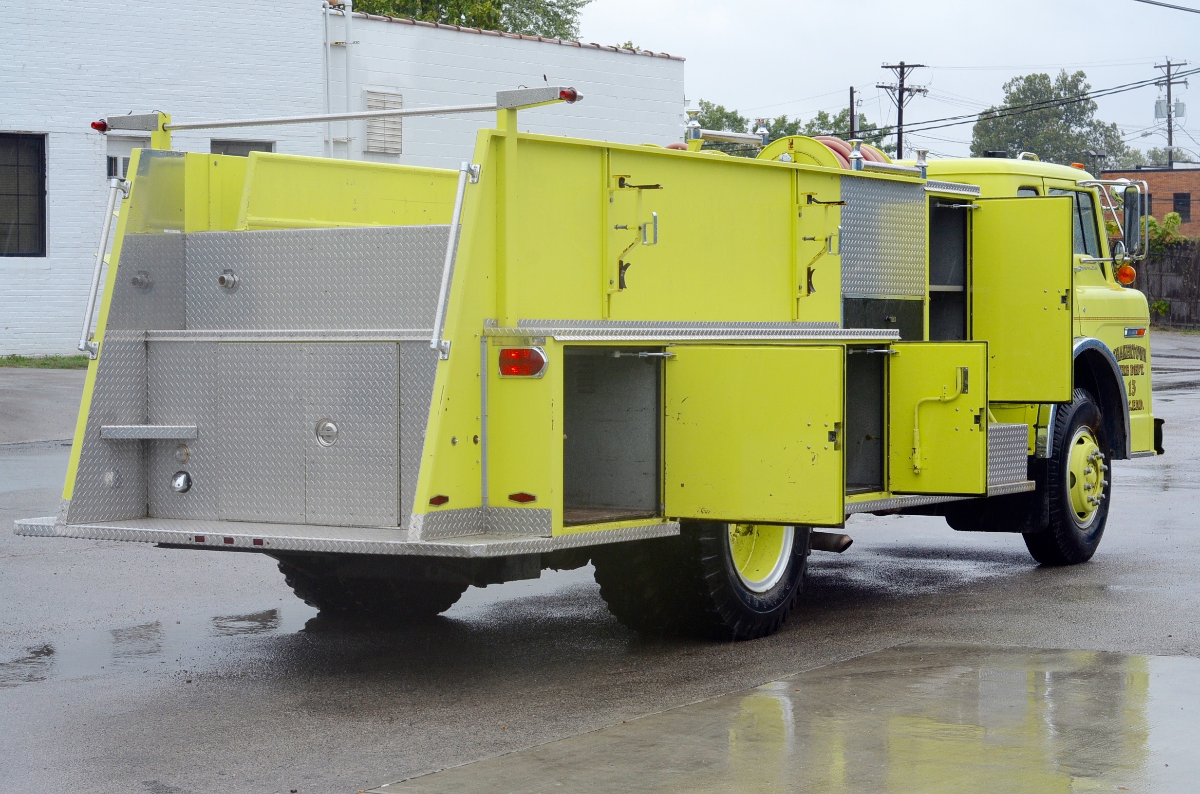 1985 Ford Chartreuse Fire Truck