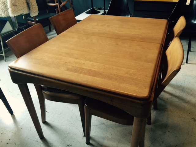 Heywood Wakefield Dining Table and Four Chairs