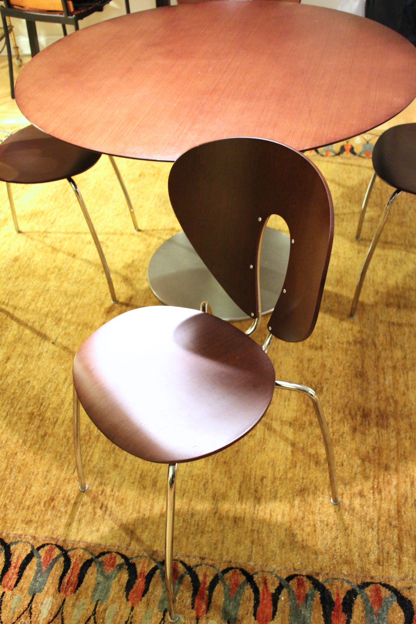 Stua Dining Table and Chairs