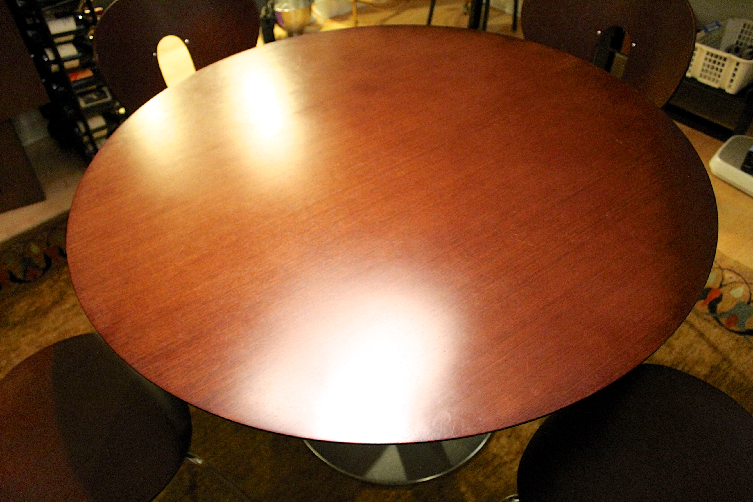 Stua Dining Table and Chairs