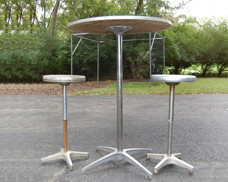 1950s Diner Table and Stools