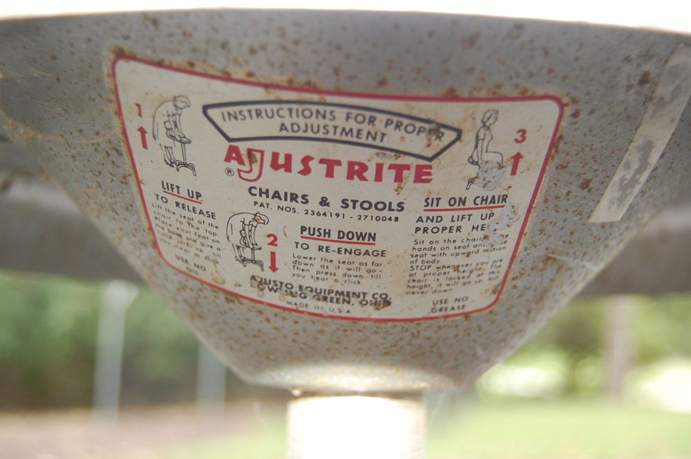 1950s Diner Table and Stools