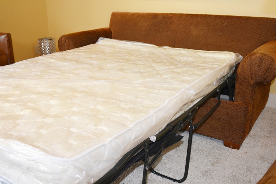 Vanguard Furniture Brown Sleeper Sofa