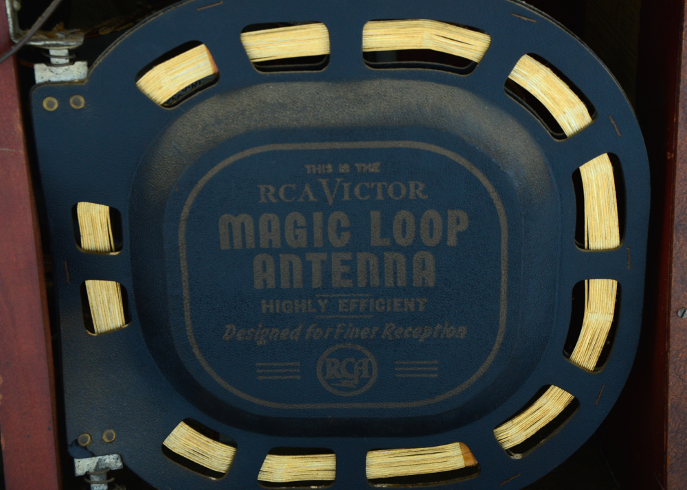 RCA Victor Radio-Phonograph Console by Victrola Model 612V3