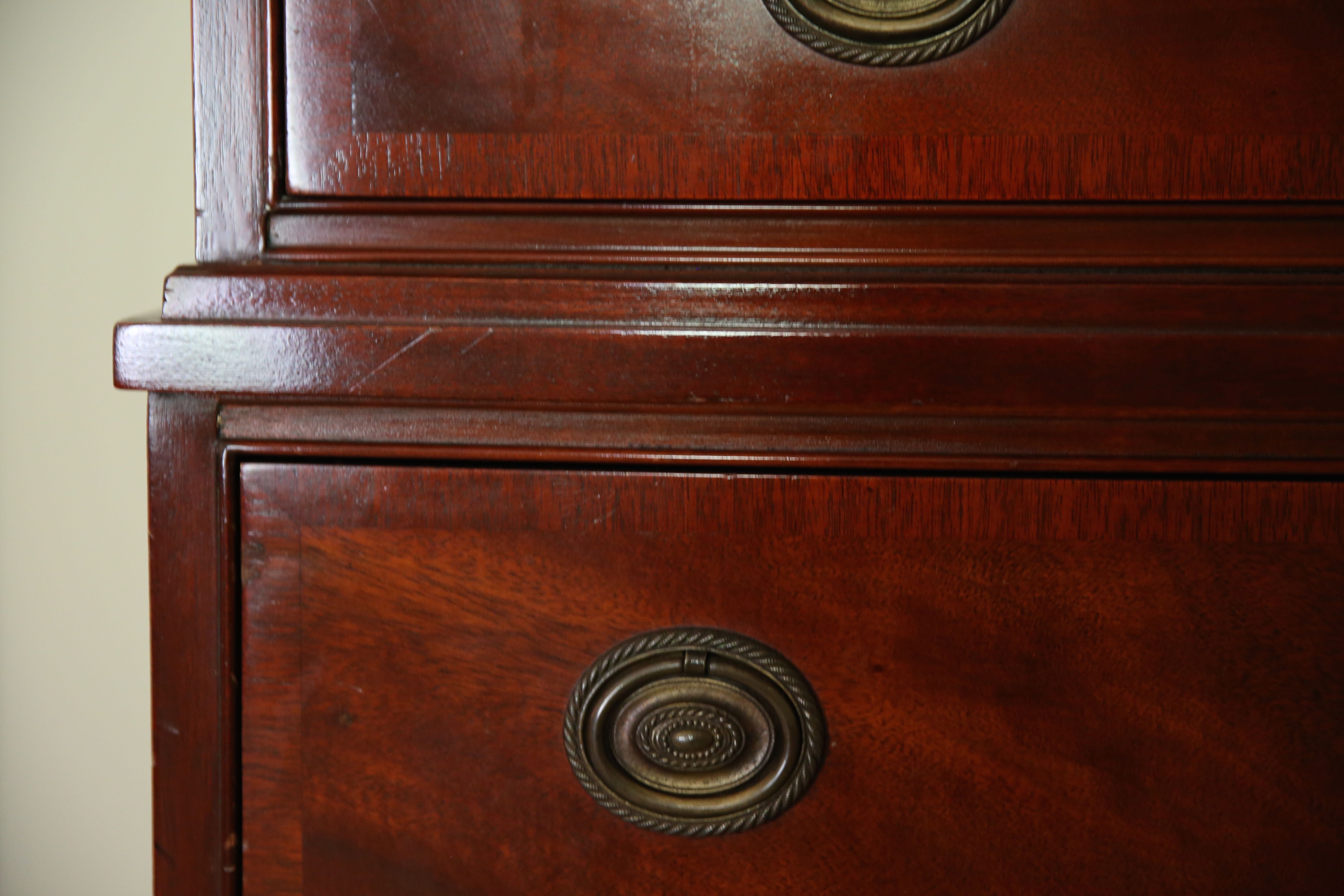 Hepplewhite Style Chest on Chest