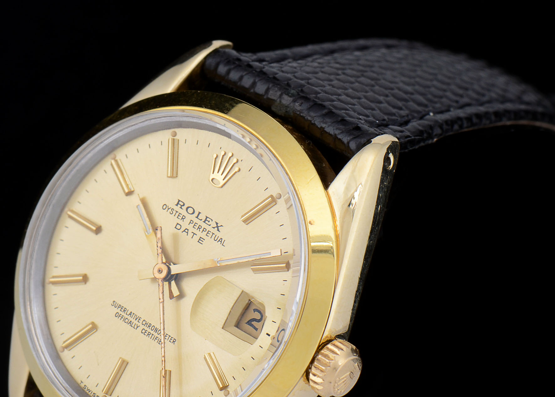 Rolex Perpetual Date Gold Shell/Plated Steel 15505 34mm Watch