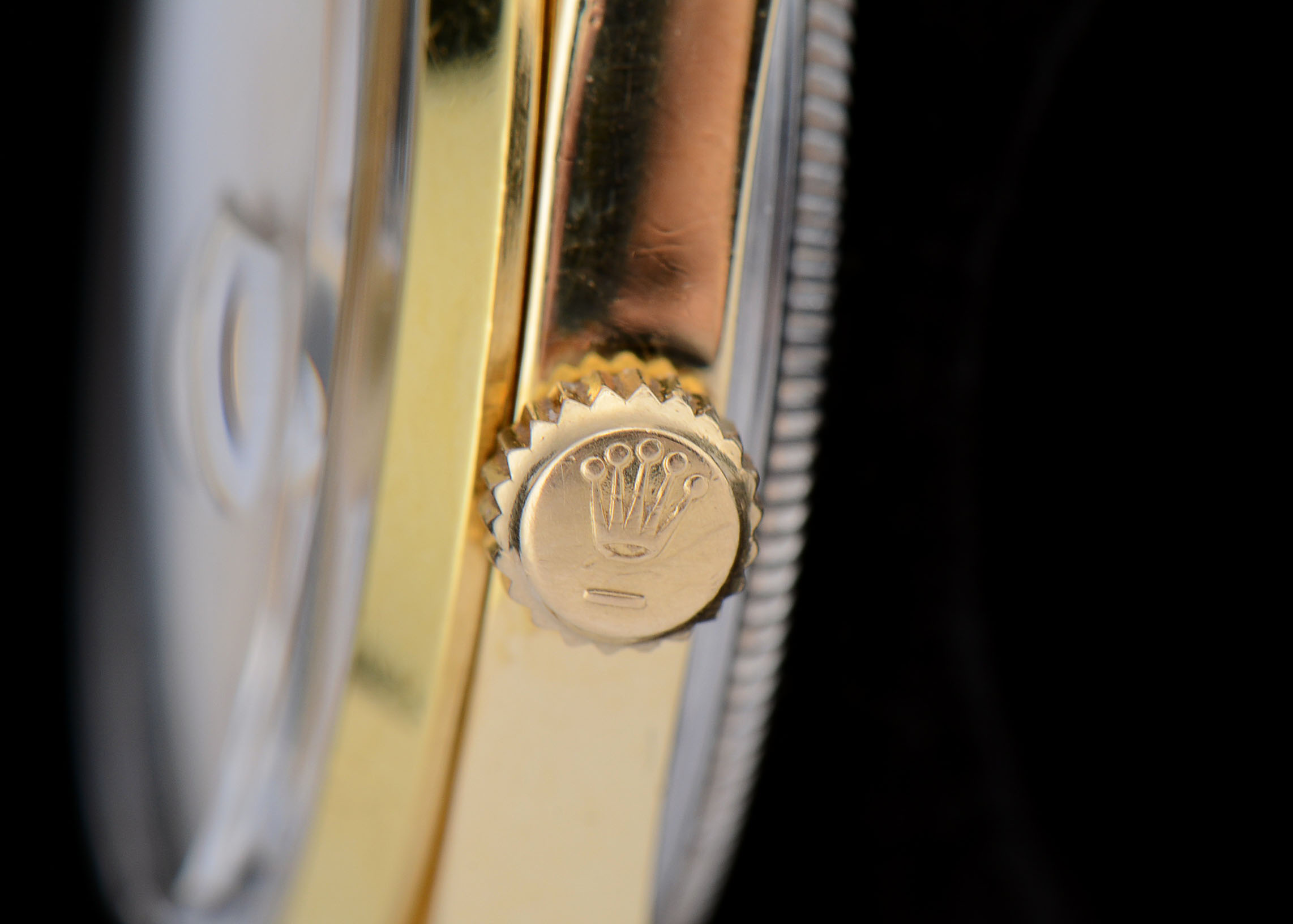 Rolex Perpetual Date Gold Shell/Plated Steel 15505 34mm Watch