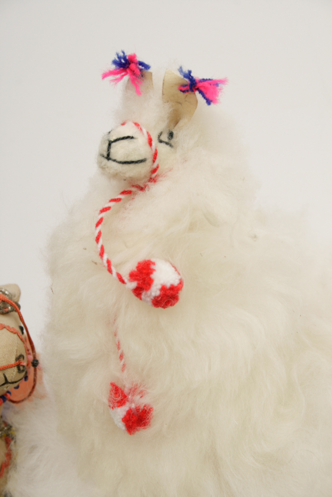 Vintage World Traveler Animal Souvenirs Collection