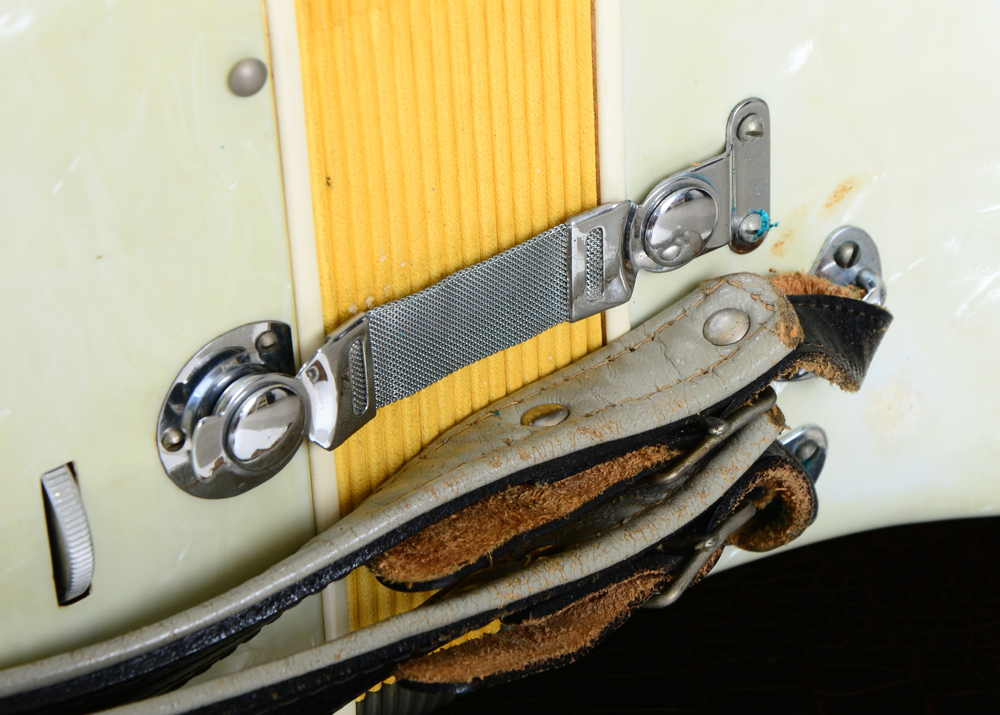 Vintage Lyric Custombuilt Accordion in Case