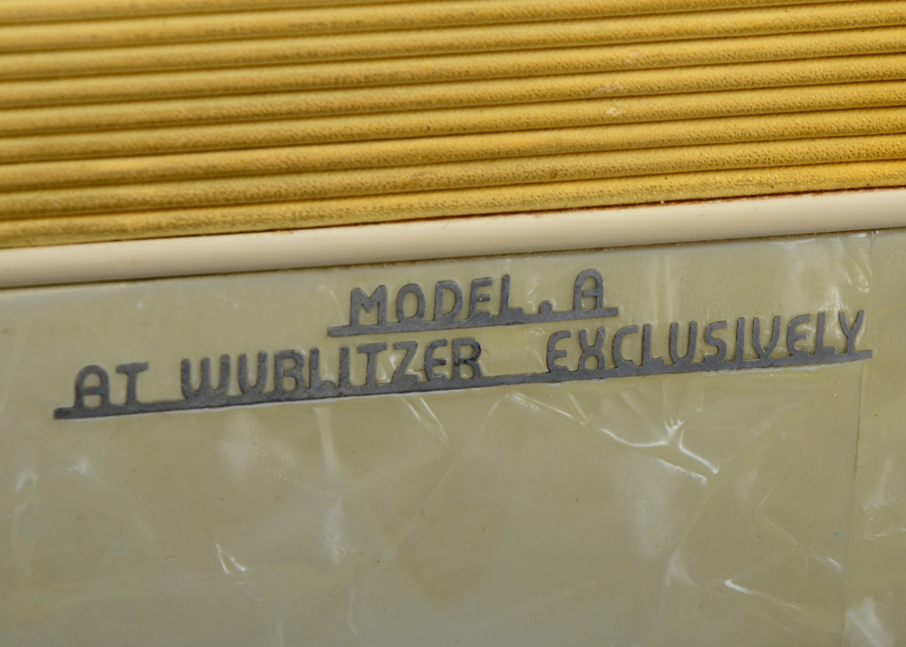 Vintage Lyric Custombuilt Accordion in Case