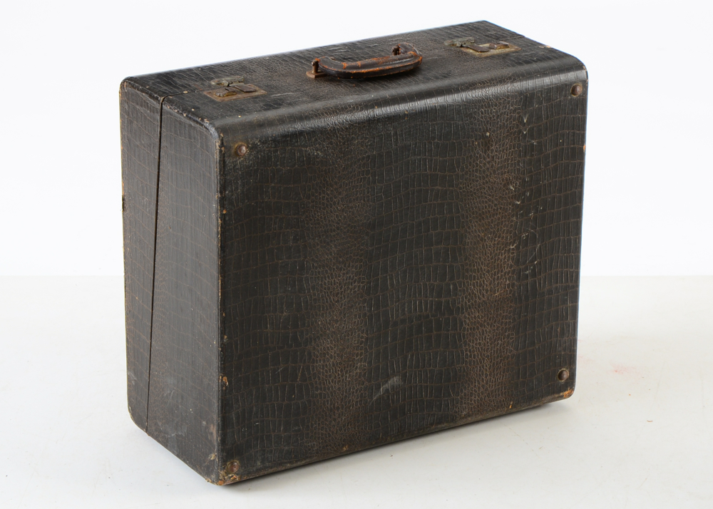 Vintage Lyric Custombuilt Accordion in Case